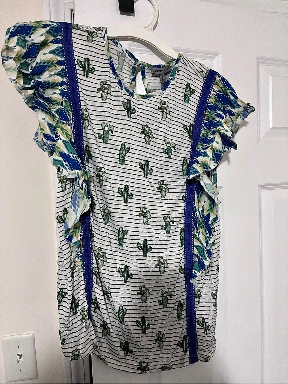 Conditions Apply Cactus Print Ruffle Sleeve Blouse in White & Blue Size XL